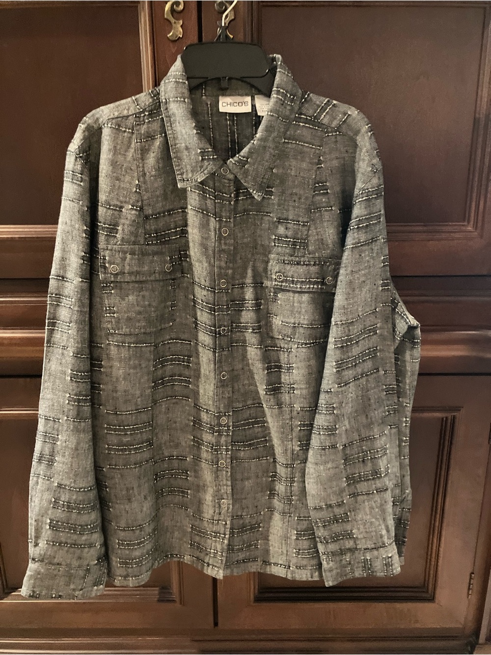 Chico's Gray Textured Lightweight Button-Up Jacket